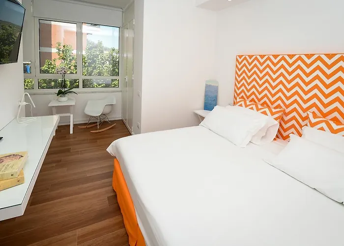 Casa Pantone